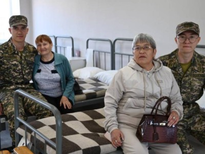 
                    “Армия глазами матерей”: родители солдат посетили места службы своих детей
                