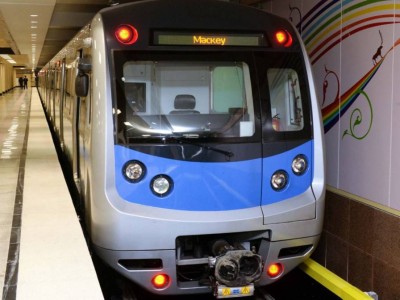 
                    В субботу метро начнет курсировать с 7 часов 
                