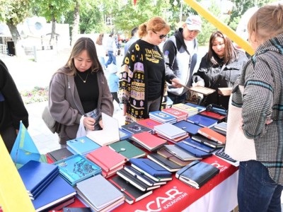
                    Посетители Kitap Fest в Алматы приобрели более 8 тысяч книг
                