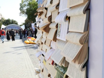 
                    В Алматы проходит крупнейший книжный фестиваль Kitap fest
                