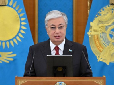 
                    Токаев поздравил казахстанцев с Днем Конституции
                