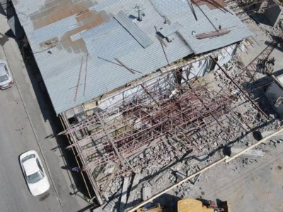 
                    Очередную незаконную автомойку сносят в Алматы
                