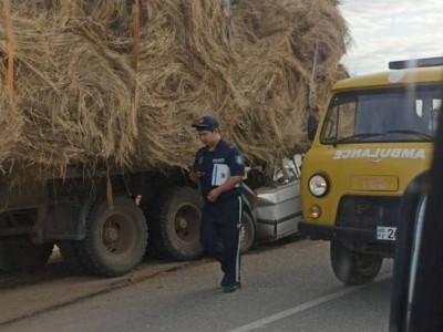 
                    Одноклассники, среди которых был полицейский с супругой, погибли в ДТП в ЗКО
                