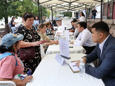 
                    В Алматы прошла ярмарка государственных услуг
                