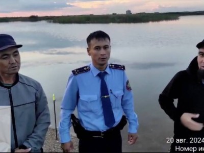 
                    Акмолинские полицейские спасли тонущих рыбаков
                