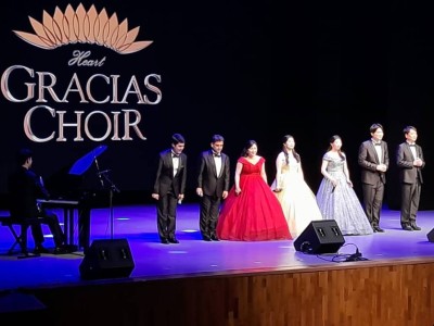 
                    В театре традиционного искусства "Алатау" в Алматы прошел концерт легендарного хора Gracias из Южной Кореи
                