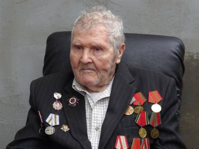 
                    Ветерана Великой Отечественной войны Леонида Подколзина поздравили с 98-летием в Алматы 
                
