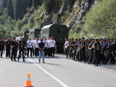 
                    Военнослужащие СГО приняли участие в акции «Таза Қазақстан»
                