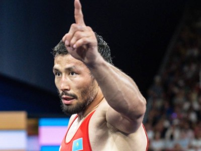 
                    Борец Демеу Жадраев вышел в финал Олимпийских игр-2024
                