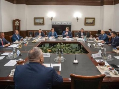 
                    Обсуждены вопросы развития транспортного комплекса между Россией и Казахстаном
                
