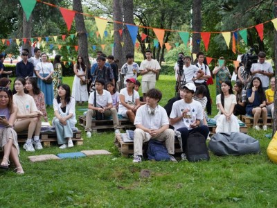 
                    Город полиглотов: в Алматы запущен проект «Парк языков» на бесплатной основе
                