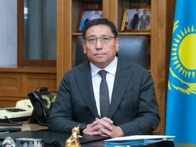 
                    Аким Алматы поздравил дзюдоиста Гусмана Кыргызбаева с бронзовой медалью на Олимпиаде
                
