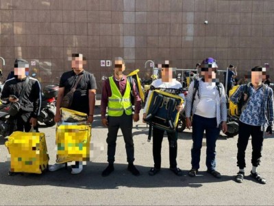 
                    Иностранцы без документов работали в Алматы
                