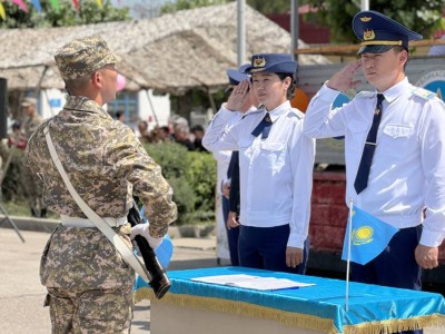 
                    Новобранцы Вооруженных Сил приведены к военной присяге
                