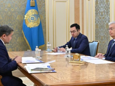 
                    Токаев принял министра науки и высшего образования 
                