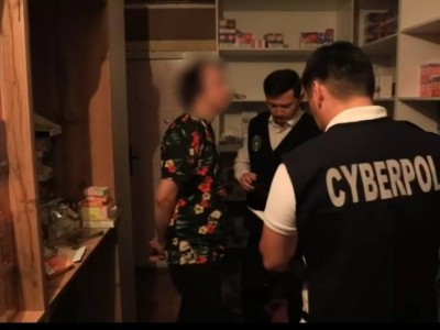 
                    Более 20 тысяч вейпов обнаружено на складе в Астане 
                