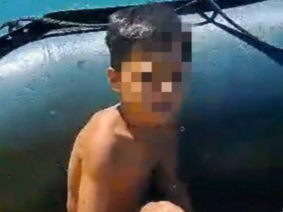 
                    Женщину и подростка унесло в Каспийском море на надувном круге
                