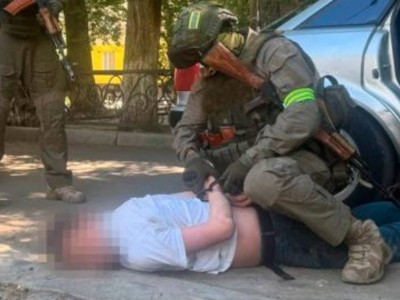 
                    КНБ задержал пять человек, подозреваемых в терактах и вербовке 
                