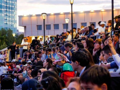 
                    Фестиваль театров, OPEN AIR, дрон-шоу: как проходит празднование Дня столицы в Астане
                
