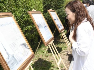 
                    Уникальная фотовыставка прошла в Астане в честь Дня столицы 
                