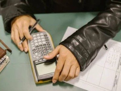
                    Обещал устроить учителями в школу: мошенник обобрал талдыкорганцев
                