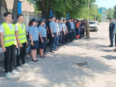
                    Полицейские Казахстана еще раз обратились к гражданам
                