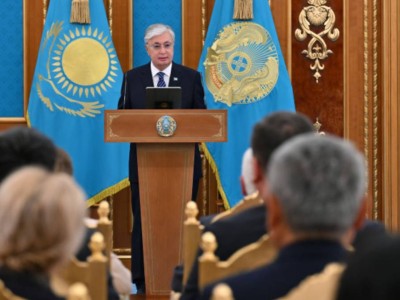 
                     Токаев наградил журналистов и СМИ
                