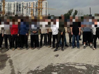 
                    Десятки нелегалов выдворены за пределы Казахстана полицией Алматы 
                