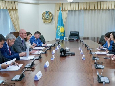 
                    Строительство новых ветровых электростанций обсудил Скляр с вице-президентом компании CPIH
                