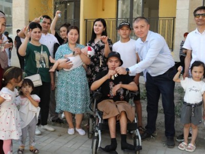 
                    Более 800 очередников получили квартиры в Алматы за последние два месяца 
                