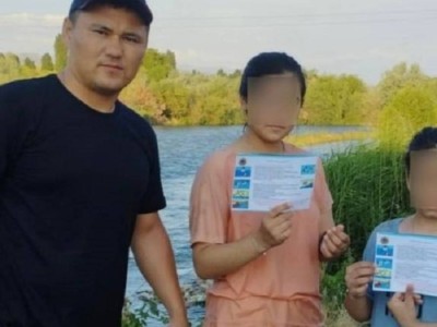 
                    Двух тонущих девочек спасли в Таразе
                