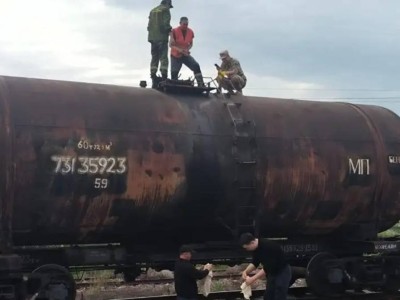 
                    Незаконно вывезти бензин из Казахстана пытались в Мерке 
                