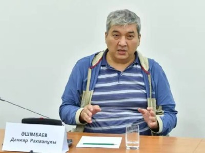 
                    Данияр Ашимбаев: Любая попытка наведения порядка вызывает бурные протесты у тех, кто привык не соблюдать никаких правил
                