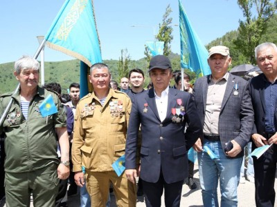 
                    Праздник, который сближает — алматинцы о Дне госсимволов РК
                