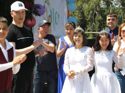 
                    Иппотерапия и не только: как поздравили алматинских детишек с 1 июня
                
