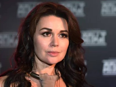 
                    Скончалась актриса Анастасия Заворотнюк
                
