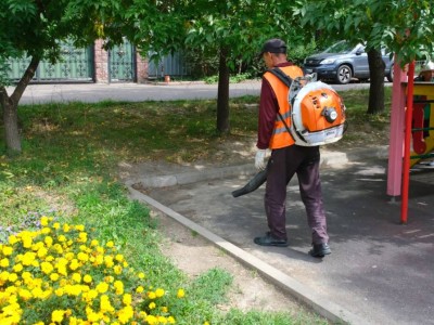 
                    Более 10 млрд тенге выделено на уборку дворов в Алматы
                