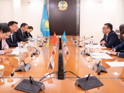 
                    Казахстан и Китай усилят сотрудничество в сфере информации
                