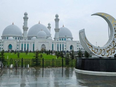 
                    Зал бракосочетаний, медресе, фитнес, паркинг: чем примечательна новая мечеть в Шымкенте 
                