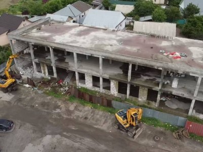 
                    В Алматы под снос попал еще один стройобъект
                