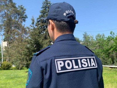 
                    Пропавшую 5-летнюю девочку нашли полицейские в Шымкенте 
                