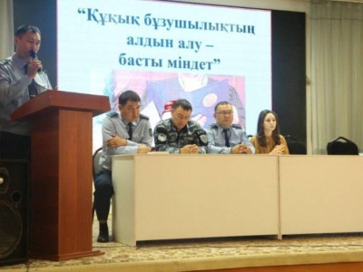 
                    Уроки безопасности провели полицейские в школах Туркестанской области 
                