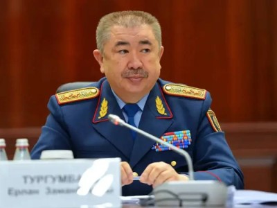 
                    Экс-глава МВД Тургумбаев арестован
                