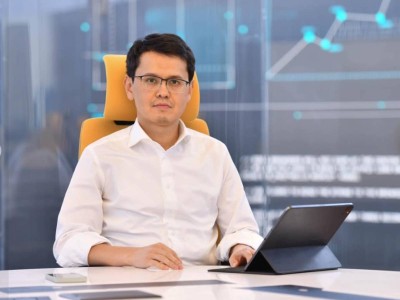 
                    По доброй воле или как: бывший прессек Мусина прокомментировала его освобождение от должности
                