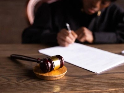 
                    «Заминировавшего» собственную школу подростка осудили в Темиртау
                