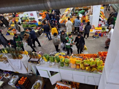 
                    Вторую неделю подряд снижаются цены на социально значимые продукты в Казахстане
                