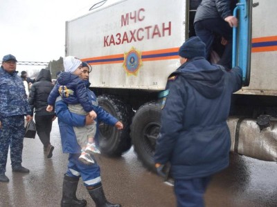 
                    Паводки в Казахстане: более 18 650 человек вернулись в свои дома
                