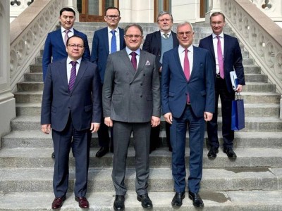 
                    Состоялись консультации между МИД Казахстана и России
                