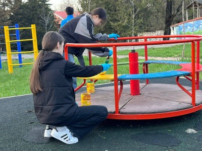 
                    «Алматы – наш общий дом»: получи краску и покрась свой забор
                