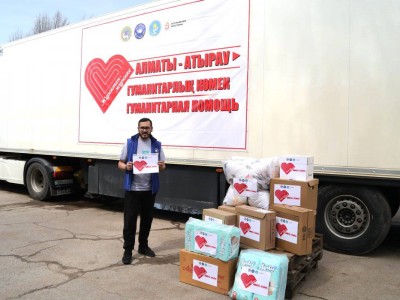 
                    Фура с гуманитарной помощью отправилась из Алматы в Атырау
                